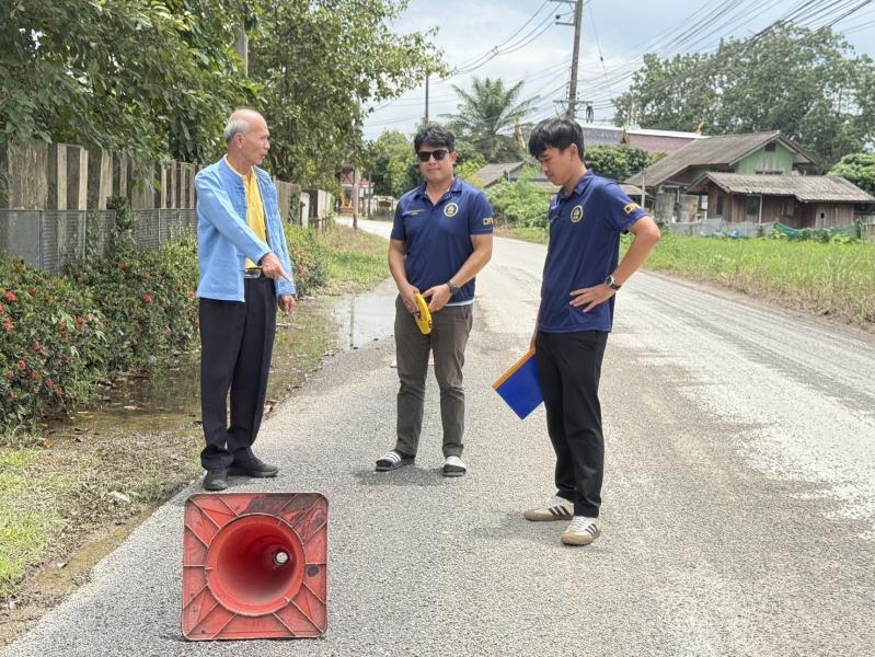 ลงพื้นที่สำรวจขยายเขตไฟฟ้าสาธารณะและซ่อมแซมถนนทางหลวงชนบท