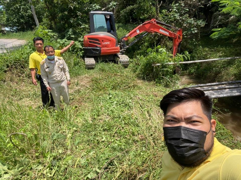 ลงพื้นที่ตรวจการขุดลอกลำเหมืองหมู่ 5 และหมู่ 7