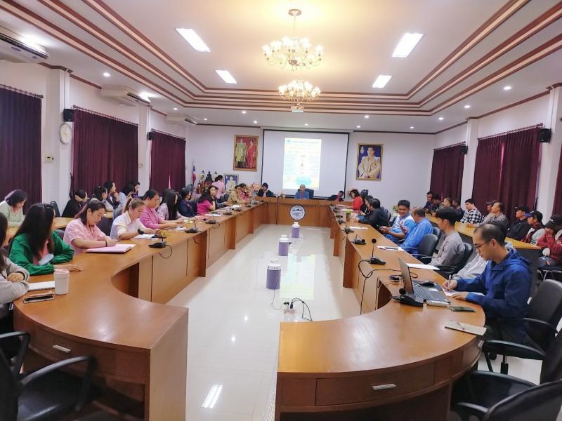การประชุมพนักงานประจำเดือน กุมภาพันธ์ 2568 เพื่อซักซ้อมทำความเข้าใจแนวทางการประพฤติตนตามประมวลจริยธรรมพนักงานเทศบาล และแนวทางการปฎิบัติที่กระทำหรือไม่ควรกระทำ (DOS & DON'TS)