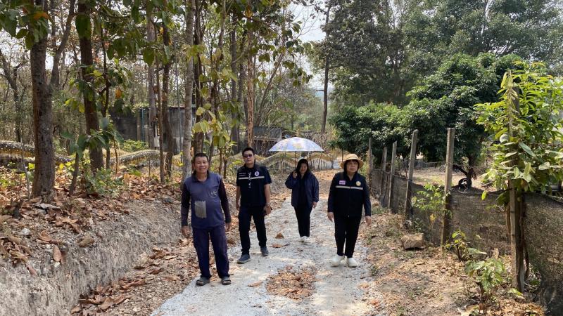  ลงพื้นที่สำรวจถนน หมู่ที่ 10 บ้านพระบาทตีนนก เพื่อทำการดำเนินการปรับเกรด