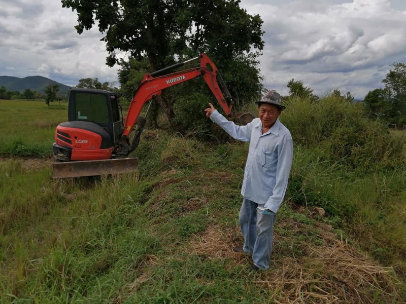 ลงพื้นที่ดูงานการขุดลอกเหมืองระบายน้ำและการเกษตร