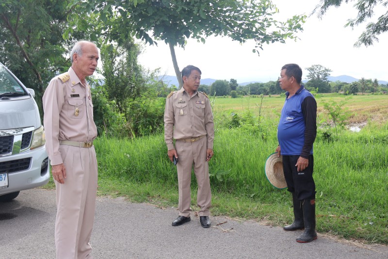 ลงพื้นที่ตรวจสอบข้อร้องเรียนของประชาชน พร้อมติดตามความคืบหน้าการดำเนินโครงการต่าง ๆ