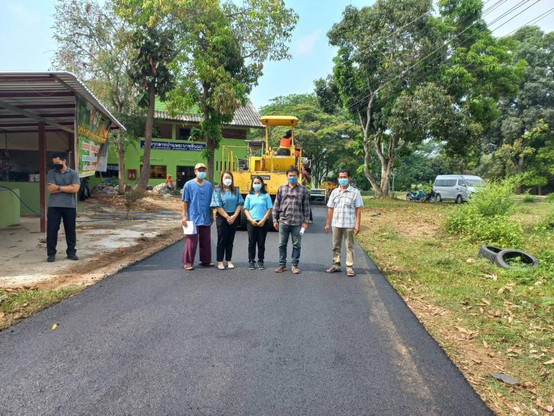 ตรวจการทำงานโครงการถนนแอสฟัลท์ติกคอนกรีต 