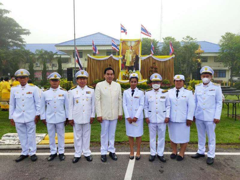  เข้าร่วมประกอบพิธีทำบุญตักบาตรถวายพระราชกุศล ร่วมเป็นเจ้าภาพถวายจตุปัจจัย ไทยธรรม แด่พระสงฆ์ และร่วมพิธีวางพวงมาลาและถวายความเคารพ