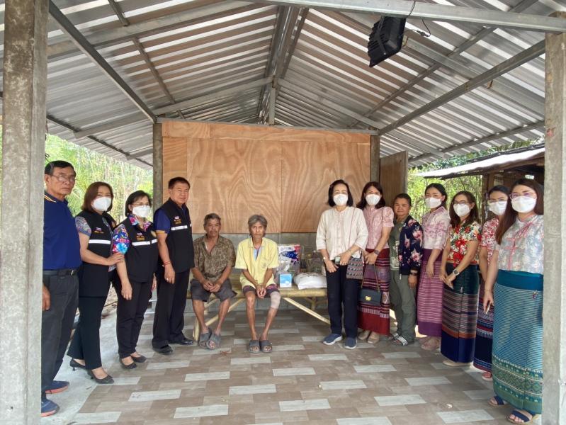 ร่วมส่งมอบบ้านผู้ยากไร้ ให้กับ นางนิ่ม บุญชัย