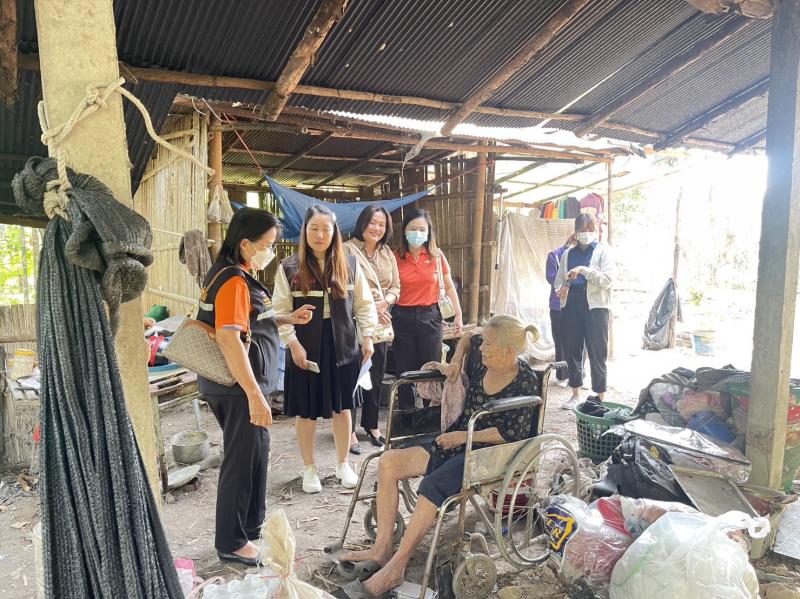 ลงพื้นที่ผู้ได้รับความเดือดร้อนและประสบปัญหาทางสังคม รายครอบครัว นางนิ่ม พรมชัย