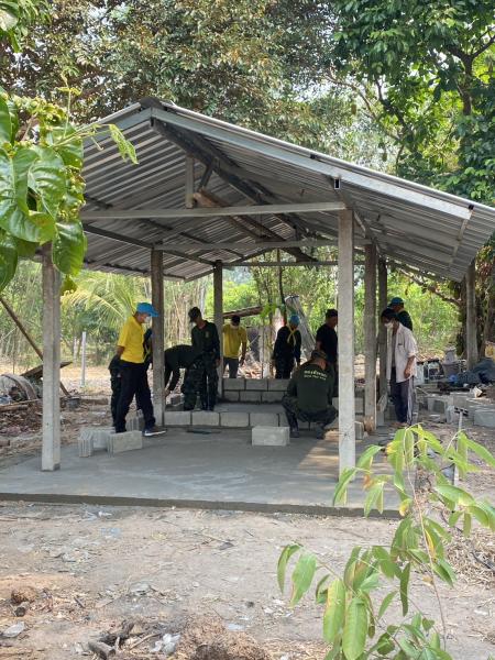 ร่วมสร้างบ้านผู้ยากไร้ ให้กับ นางนิ่ม บุญชัย ผู้ประสบปัญหา วันที่ 2