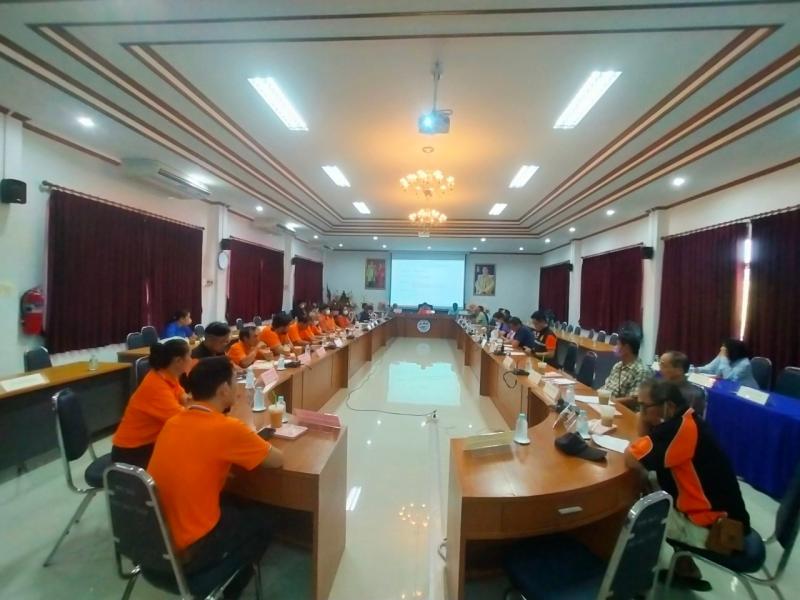 ​​​​​​​ประชุมประชาคมตำบลเพื่อพิจารณาโครงการจ่ายขาดเงินสะสมประจำปีงบประมาณ พ.ศ.2567 และโครงการในเทศบัญัติงบประมาณรายจ่ายประจำปี งบประมาณ พ.ศ 2568