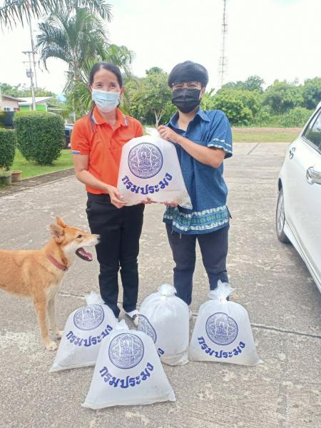 กิจกรรม ปล่อยพันธุ์สัตว์น้ำ ร่วมกับกลุ่มเศรษฐกิจพอเพียงฯ บริเวณ ศูนย์เศรษฐกิจพอเพียงตำบลหนองแหย่ง