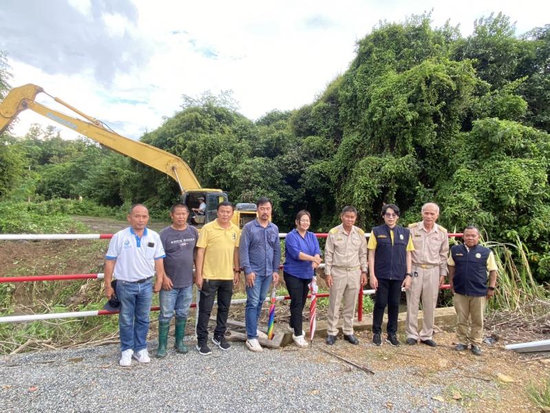 ลงพื้นที่ตรวจสอบการดำเนินการขุดลอกลำน้ำ กวงเเละกำจัดวัชพืชหมู่ที่ 4