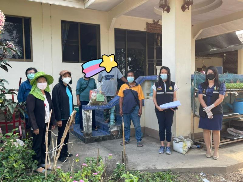 เทศบาลตำบลหนองแหย่งลงพื้นที่ดำเนินการมอบถุงยังชีพให้กับครอบครัวที่เป็นผู้สัมผัสเสี่ยงสูงตามคำสั่งให้กักตัว ในพื้นที่ตำบลหนองแหย่ง
