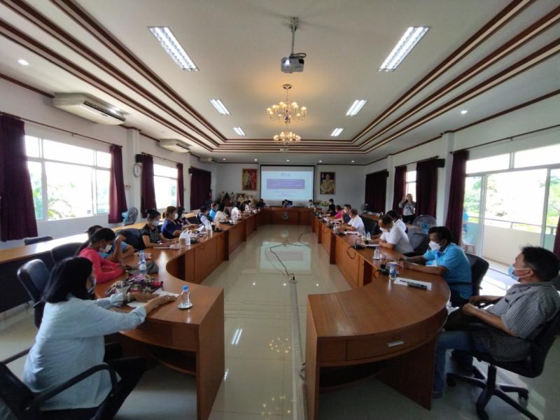 เทศบาลตำบลหนองแหย่งประชุมคณะกรรมการศูนย์ปฎิบัติการควบคุมโรคตำบลหนองแหย่ง
