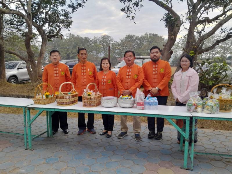 เข้าร่วมพิธีทำบุญตักบาตรข้าวสารอาหารแห้งเนื่องในวันขึ้นปีใหม่ และทอดผ้าป่าสามัคคี ประจำปี 2566