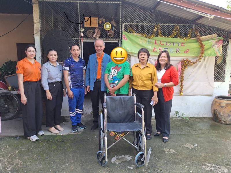 ดำเนินการส่งมอบอุปกรณ์ช่วยเหลือคนพิการ รถเข็นนั่ง (Wheelchair) จำนวน 1 คัน 
