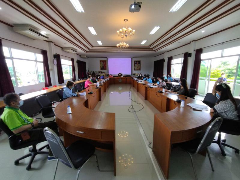 เทศบาลตำบลหนองแหย่งเข้าร่วมประชุม คณะกรรมการสถานศึกษาขั้นพื้นฐาน และ คณะกรรมการบริหารศูนย์พัฒนาเด็กเล็กเทศบาลตำบลหนองแหย่ง