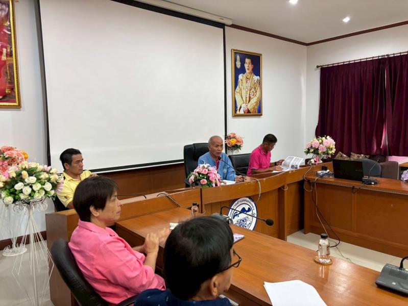 ประชุมหัวหน้าส่วนราชการ เเละ ราชการ 