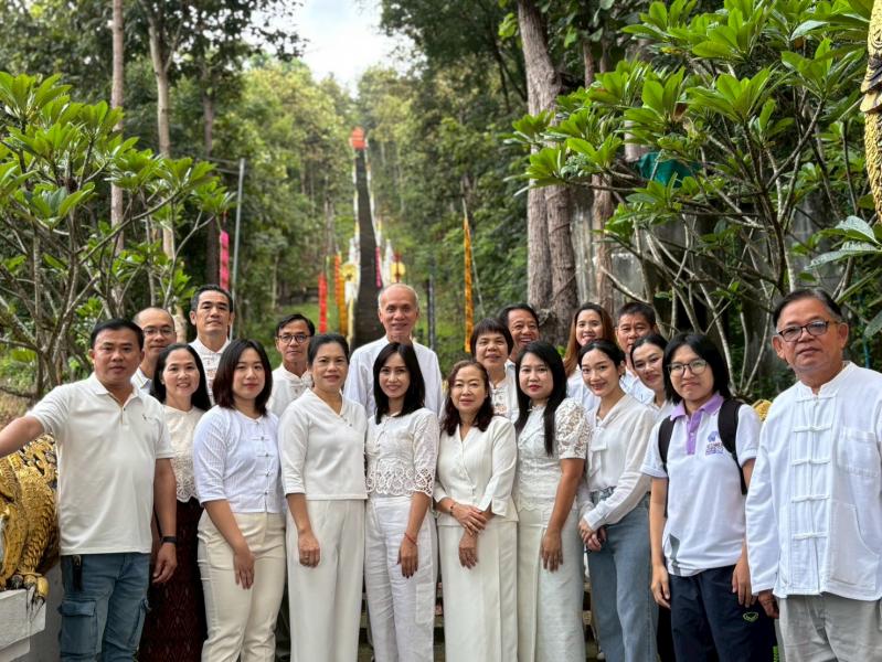ร่วมทำบุญประเพณีตักบาตรเทโวโรหณะ ประจำปี 2568