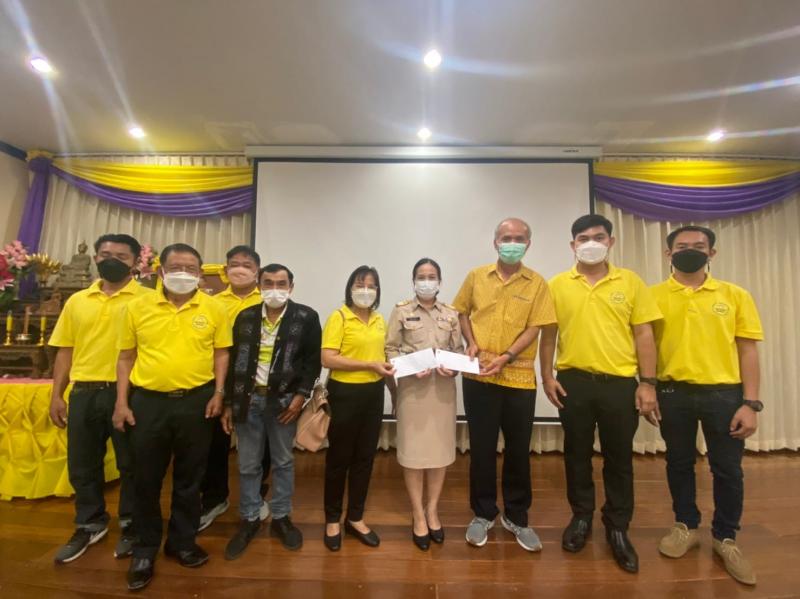 เดินทางไปร่วมแสดงความยินดีกับ นางกาญจนา จินะการ ผู้อำนวยการกองคลัง ซึ่งได้ย้ายเพื่อรับตำแหน่งใหม่ ณ เทศบาลตำบลยางเนิ้ง อ.สารภี